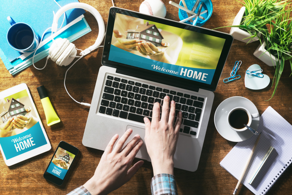 laptop screen, tablet and smartphone